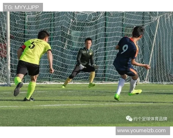 飓风队与埃梅莱克的激烈对决展现足球魅力与团队精神